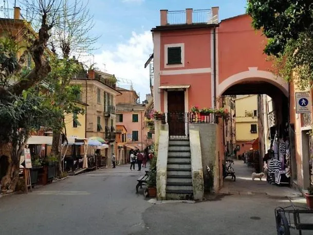 Classic Monterossino Apartment In Old Town Monterosso al Mare Italia