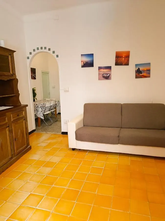 Classic Monterossino Apartment In Old Town Monterosso al Mare Italia