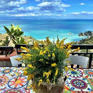 https://ikebana-taormina-98039.taorminaitalyhotels.com