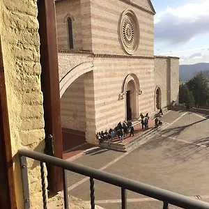 http://appartamenti-piazza-santa-chiara.hotels-perugia.com